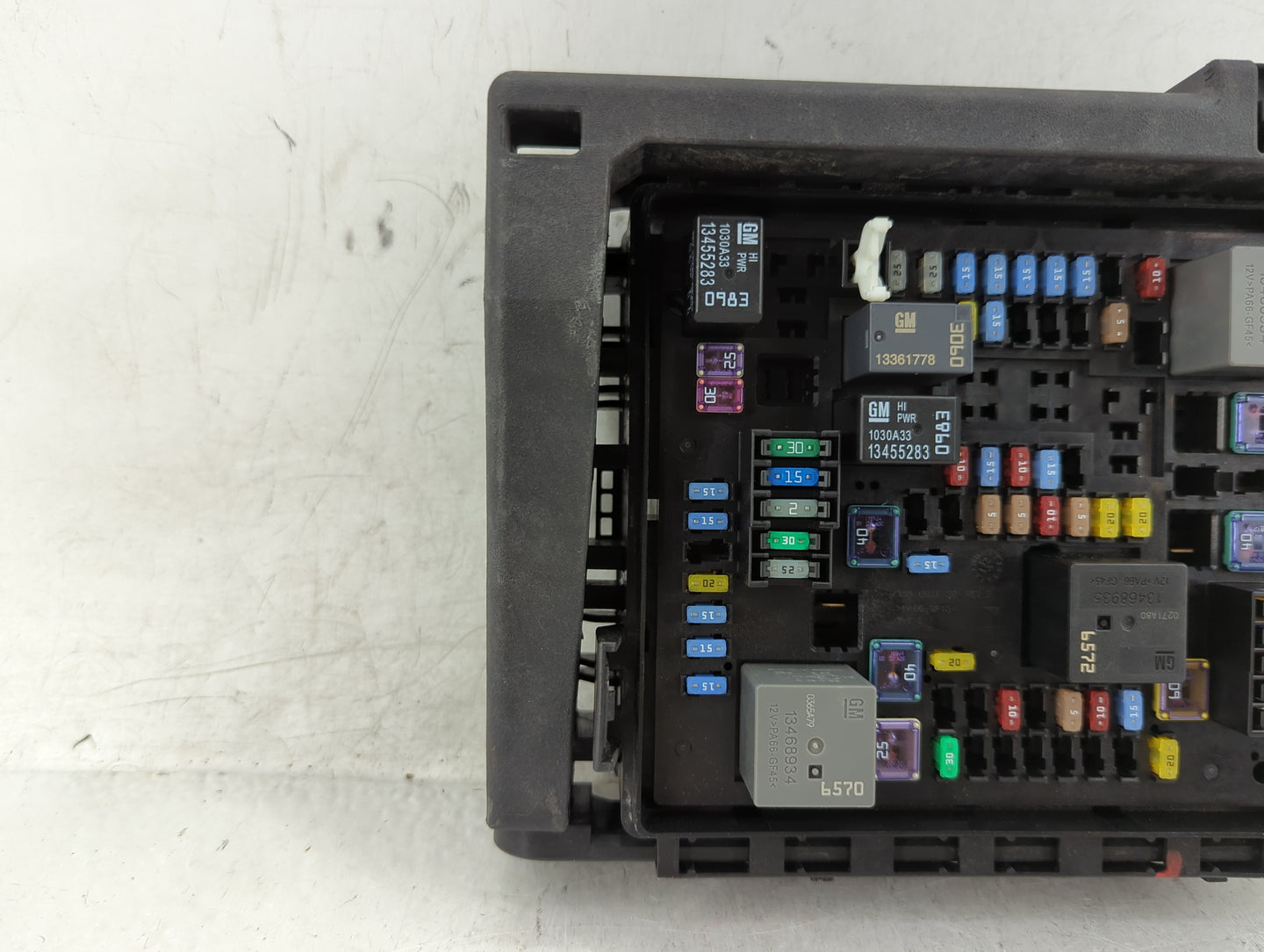 2020-2021 Chevrolet Blazer Fusebox Fuse Box Panel Relay Module P/N:812914718 84949765 Fits Fits 2020 2021 OEM Used Auto Part