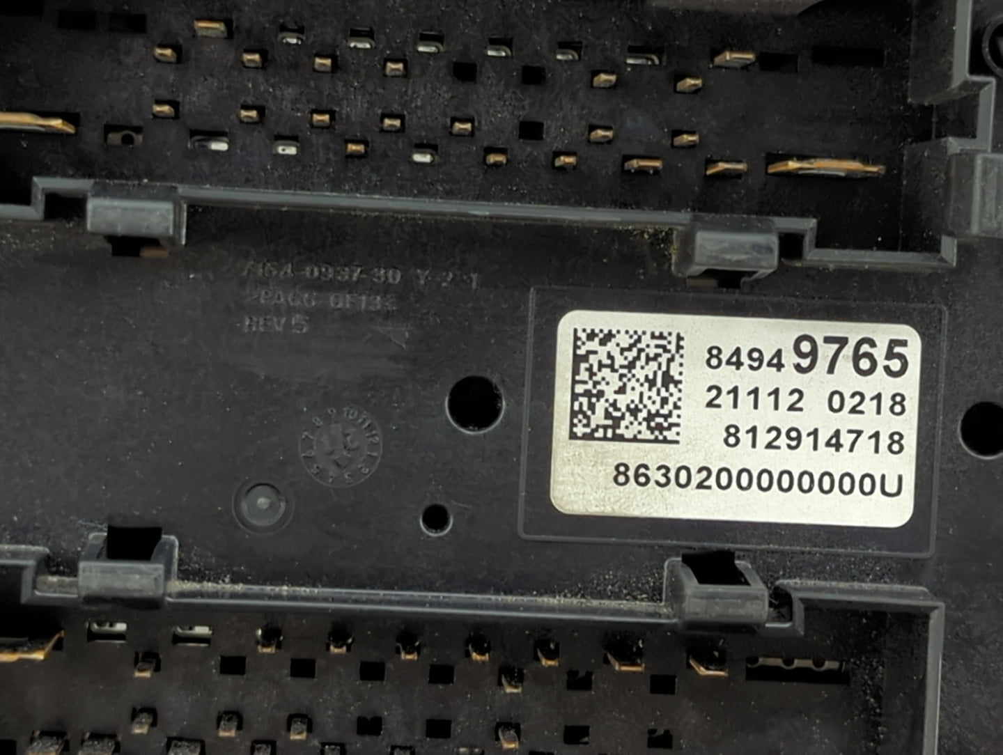 2020-2021 Chevrolet Blazer Fusebox Fuse Box Panel Relay Module P/N:812914718 84949765 Fits Fits 2020 2021 OEM Used Auto Part