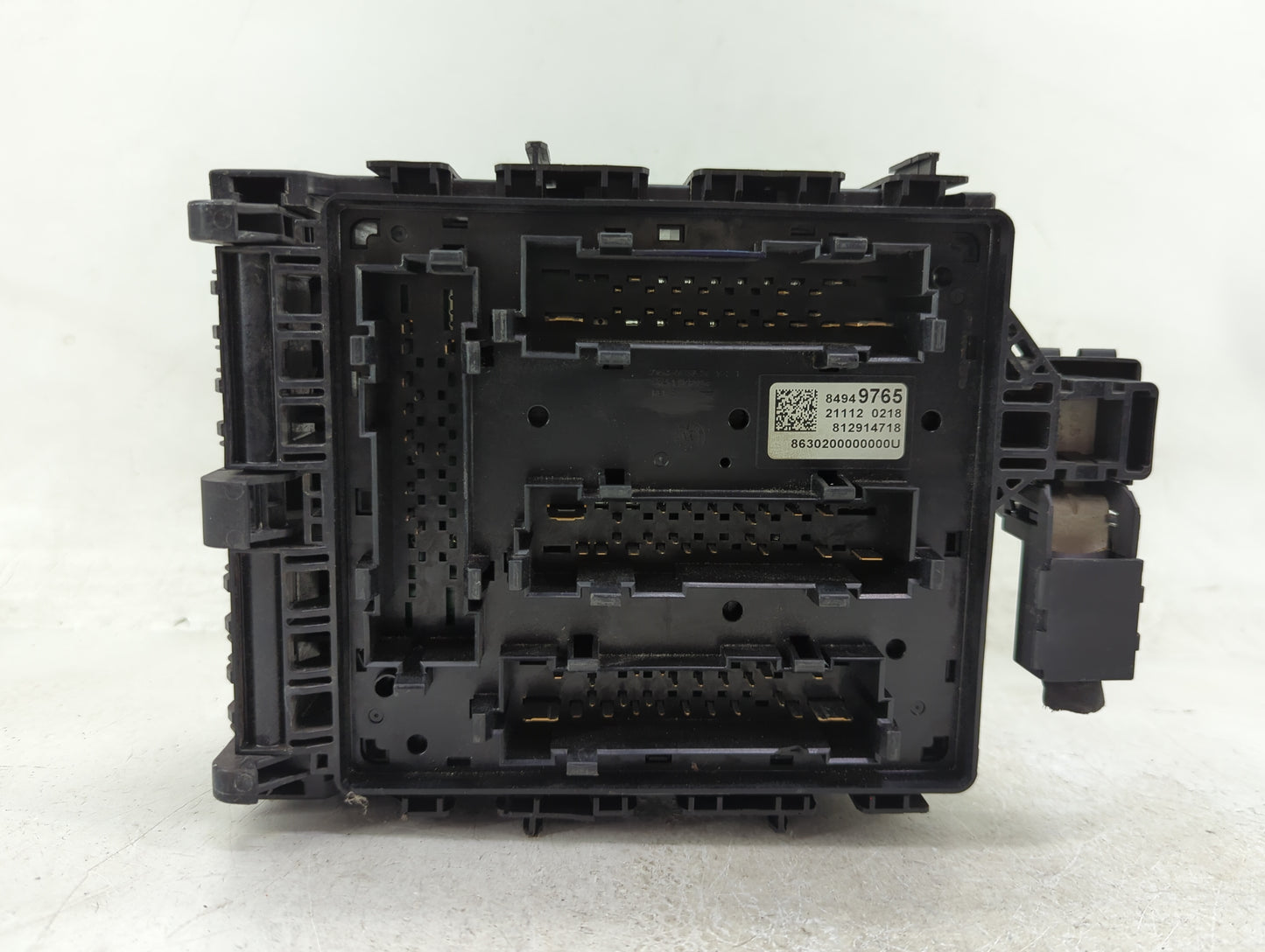 2020-2021 Chevrolet Blazer Fusebox Fuse Box Panel Relay Module P/N:812914718 84949765 Fits Fits 2020 2021 OEM Used Auto Part