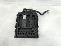 2020-2021 Chevrolet Blazer Fusebox Fuse Box Panel Relay Module P/N:84949765 13455283, 13361778, 13468934 Fits Fits 2020 2021