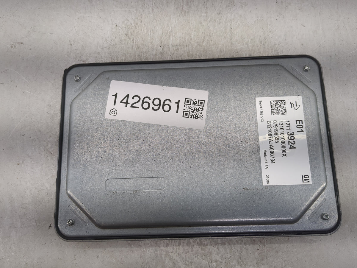 2020-2022 Chevrolet Blazer PCM Engine Control Computer ECU ECM PCU OEM P/N:12713924 Fits 2020 2021 2022 OEM Used Auto Parts 