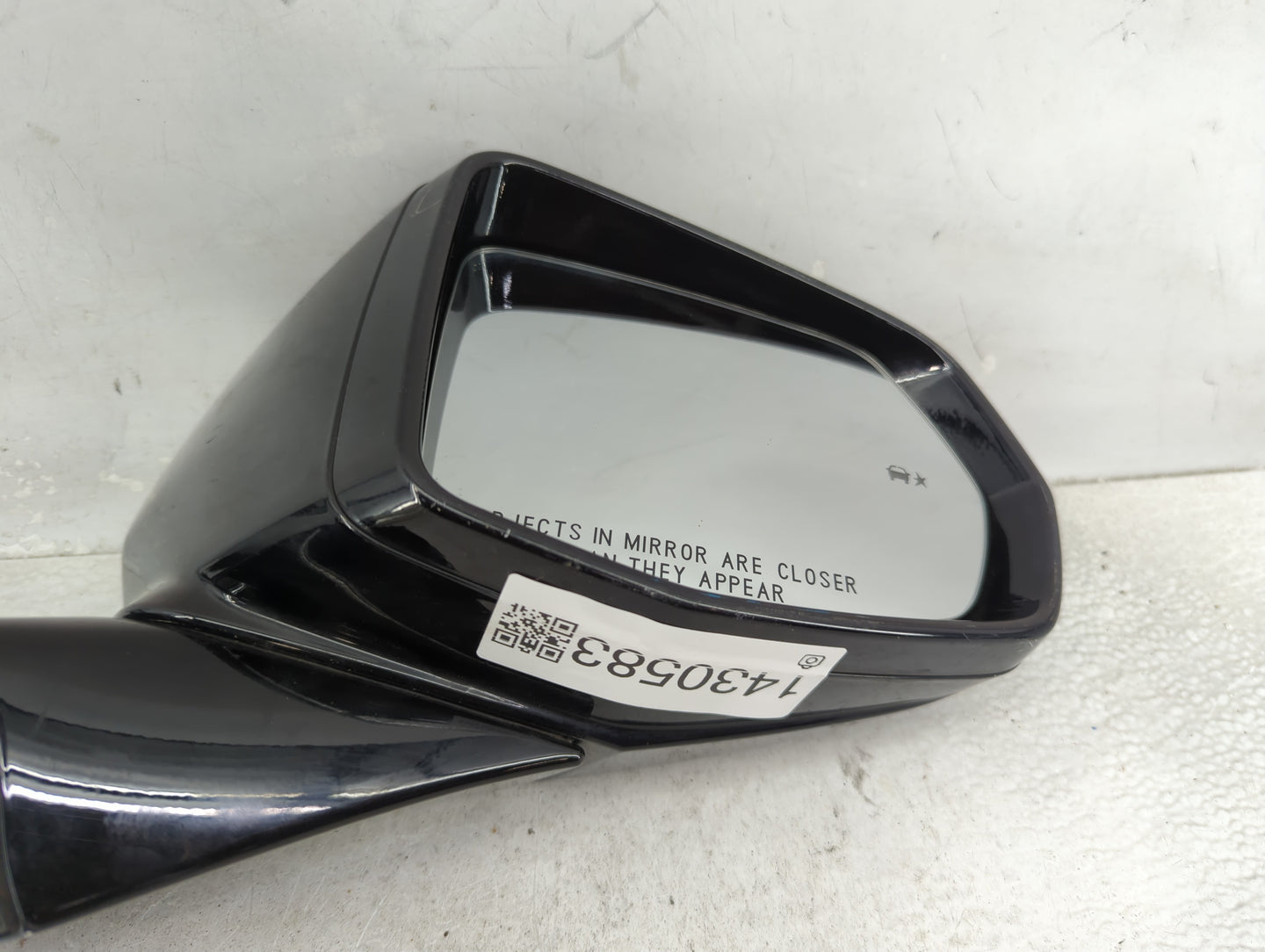 2019-2022 Chevrolet Blazer Passenger Side View Mirror - Right Door Mirror OEM Used - Oemusedautoparts1.com