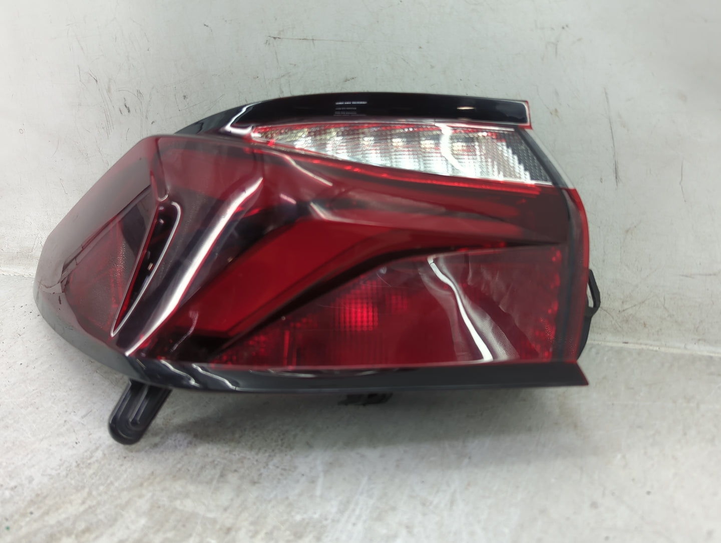 2019-2022 Chevrolet Blazer Tail Light Assembly Driver Left OEM Fits Fits 2019 2020 2021 2022 OEM Used Auto Parts - Oemusedau