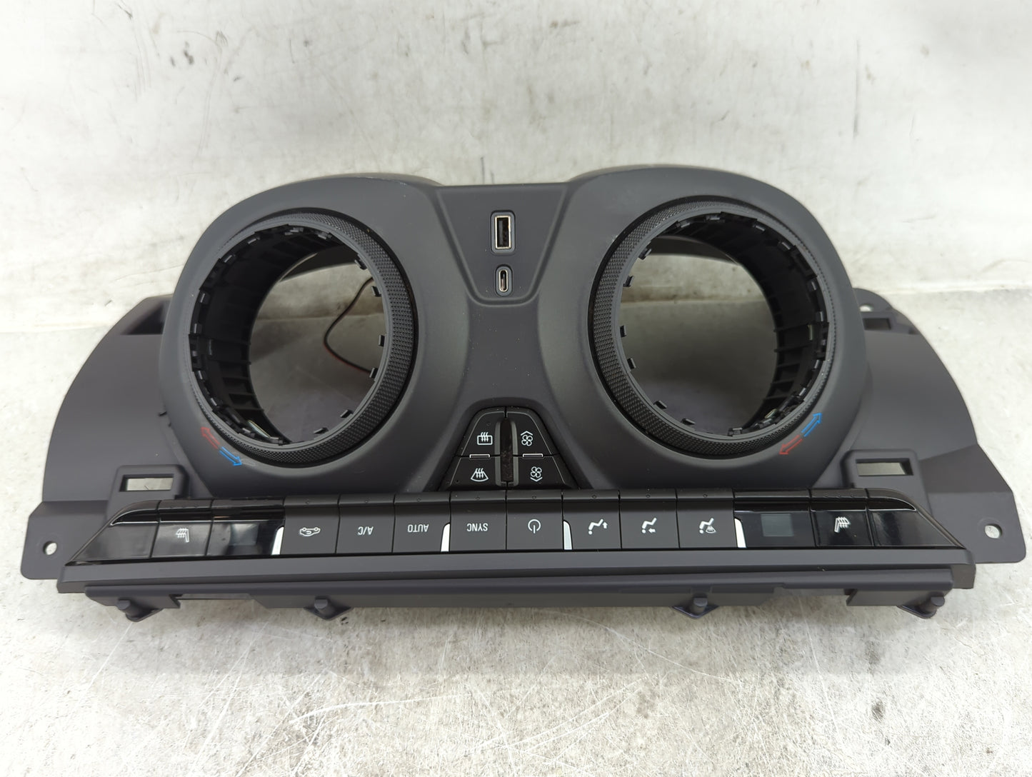 2019-2022 Chevrolet Blazer Climate Control Module Temperature AC/Heater Replacement P/N:84769061 7370200000X Fits OEM Used A