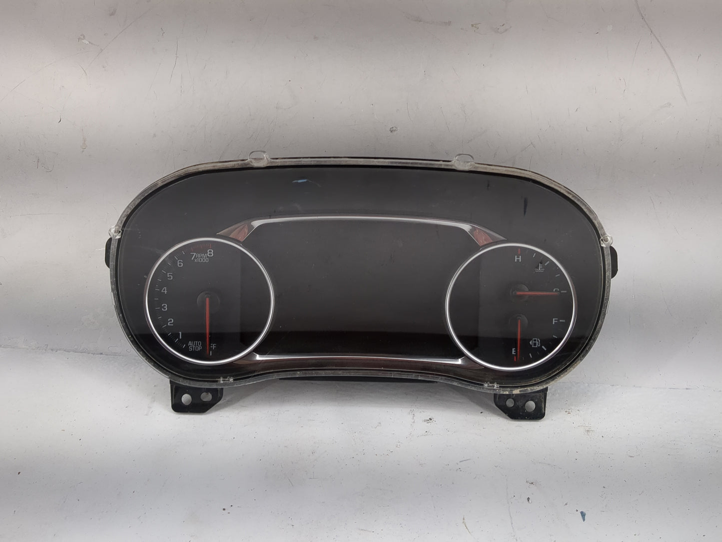 2021-2022 Chevrolet Blazer Instrument Cluster Speedometer Gauges P/N:85140080 71105000000000X Miles: Fits Fits 2021 2022 OEM