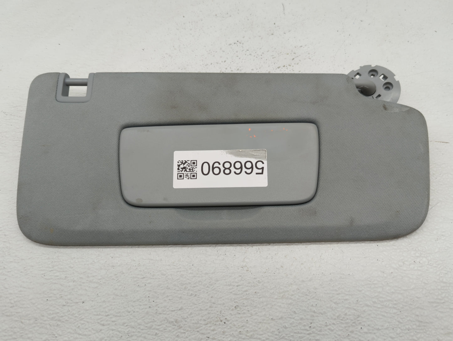 2019-2022 Chevrolet Blazer Sun Visor Shade Replacement Passenger Right Mirror Fits Fits 2019 2020 2021 2022 OEM Used Auto Pa