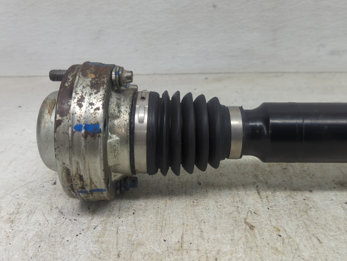 2017-2021 Chevrolet Camaro Axle Shaft Front Driver Cv C/v - Oemusedautoparts1.com