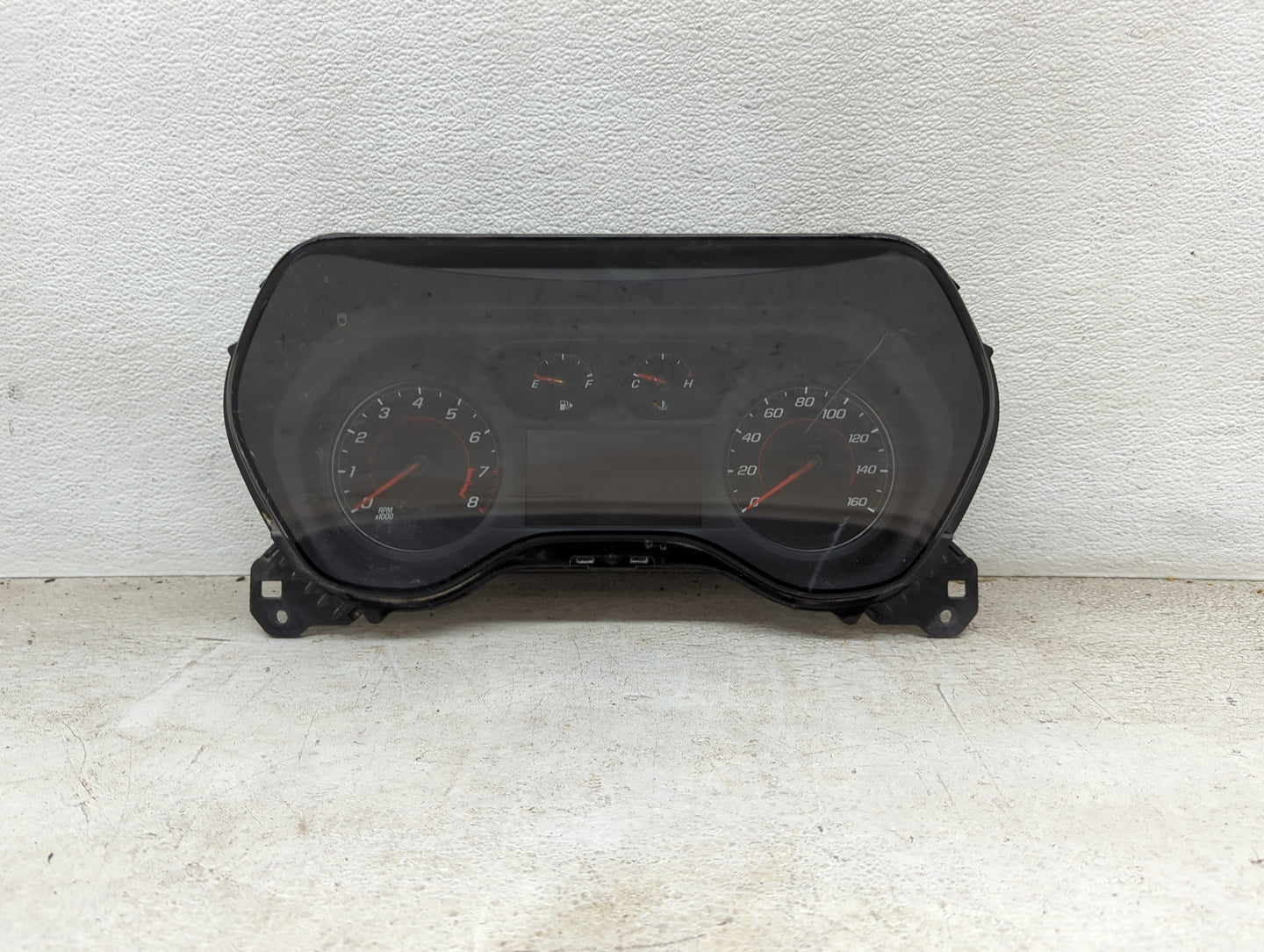 2021 Chevrolet Camaro Instrument Cluster Speedometer Gauges P/N:84665139 GM-0077-001-MR-CI01 Miles: Fits OEM Used Auto Parts