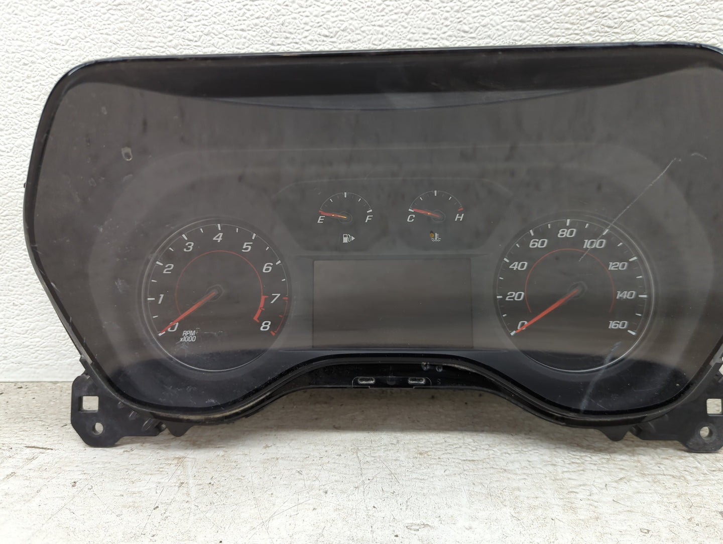2021 Chevrolet Camaro Instrument Cluster Speedometer Gauges P/N:84665139 GM-0077-001-MR-CI01 Miles: Fits OEM Used Auto Parts
