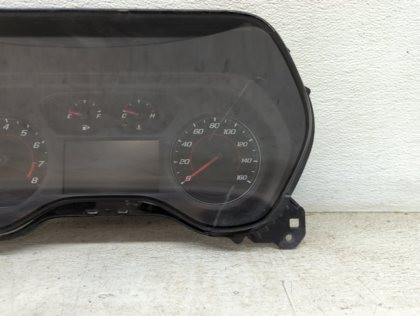 2021 Chevrolet Camaro Instrument Cluster Speedometer Gauges P/N:84665139 GM-0077-001-MR-CI01 Miles: Fits OEM Used Auto Parts