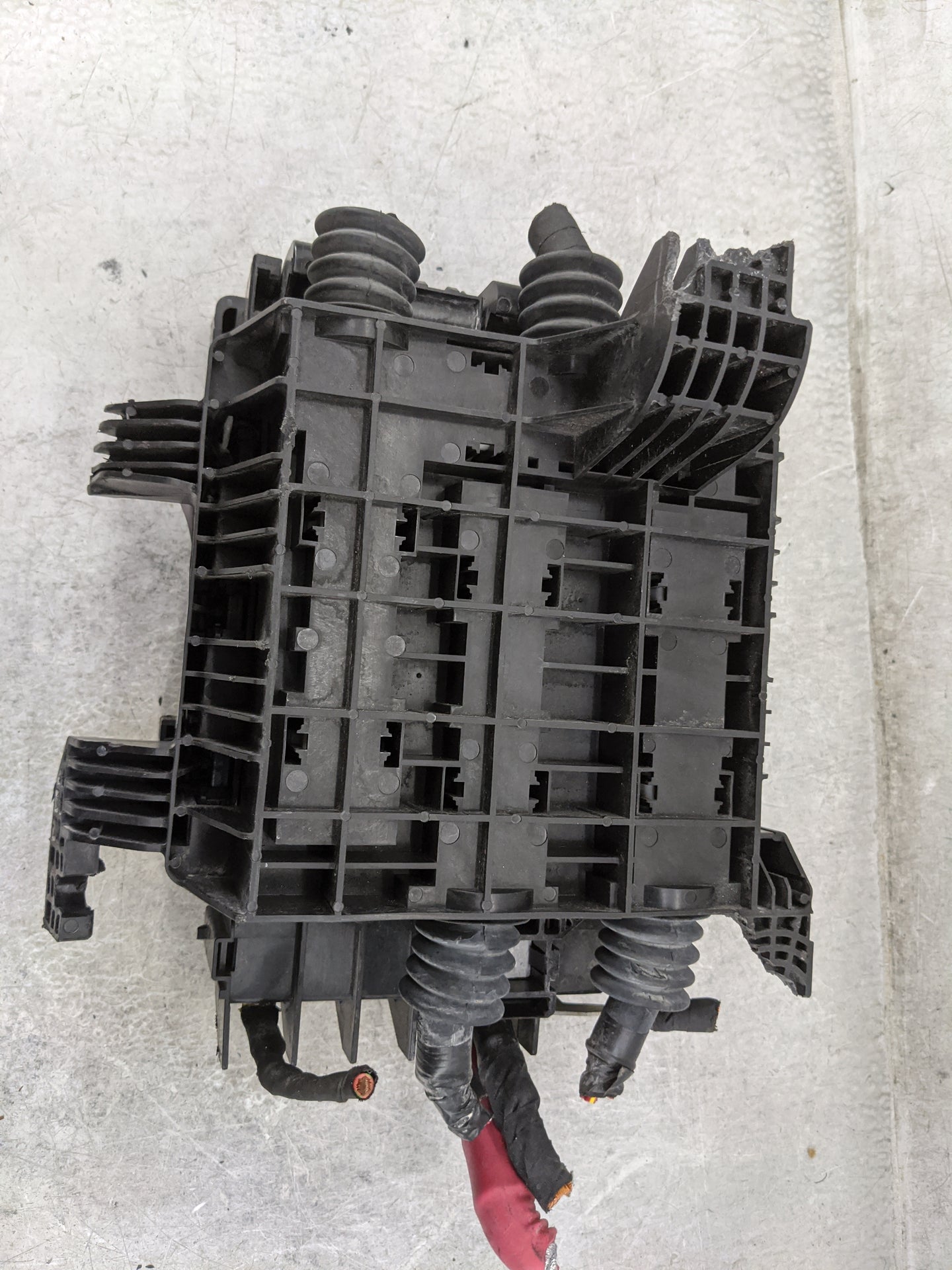 2021 Chevrolet Camaro Fusebox Fuse Box Panel Relay Module P/N:7171-4521-30 Fits OEM Used Auto Parts - Oemusedautoparts1.com