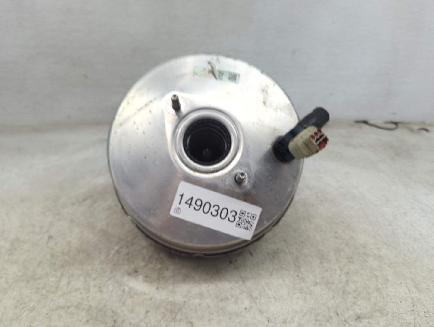 2016-2021 Chevrolet Camaro Power Brake Booster Oem 1490303 - Oemusedautoparts1.com