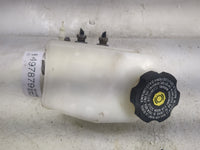 2021-2021 Chevrolet Camaro Brake Master Cylinder 1497879 - Oemusedautoparts1.com