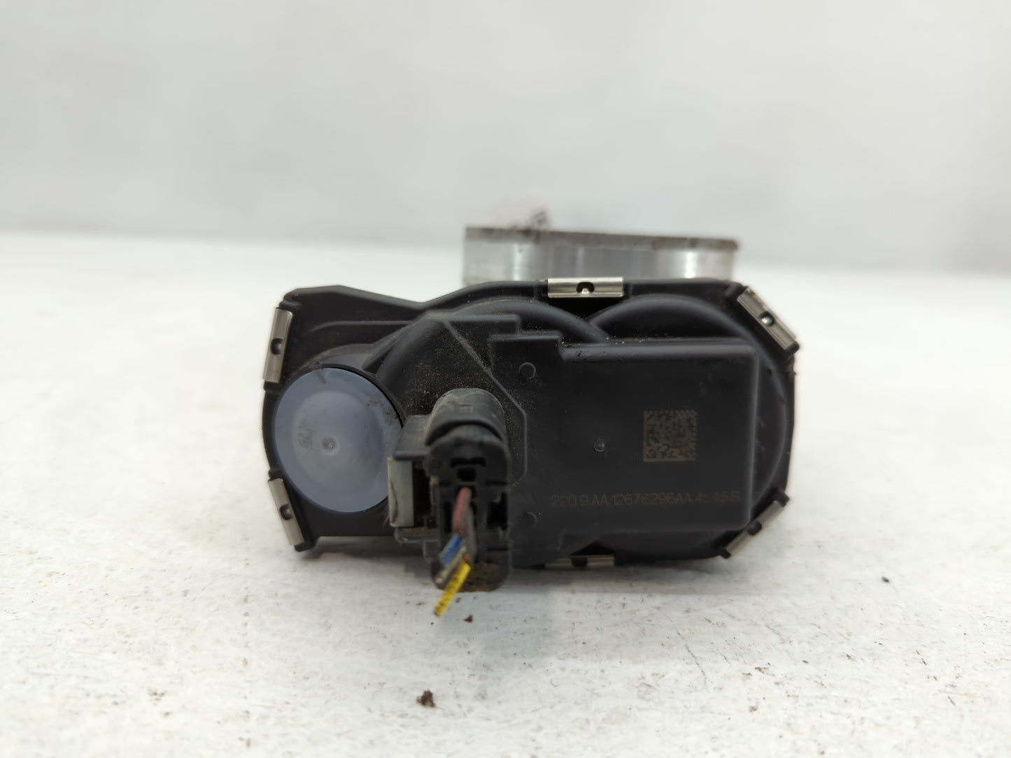 2016-2021 Chevrolet Camaro Throttle Body P/N:12676296AA Fits Fits 2016 2017 2018 2019 2020 2021 2022 OEM Used Auto Parts - O