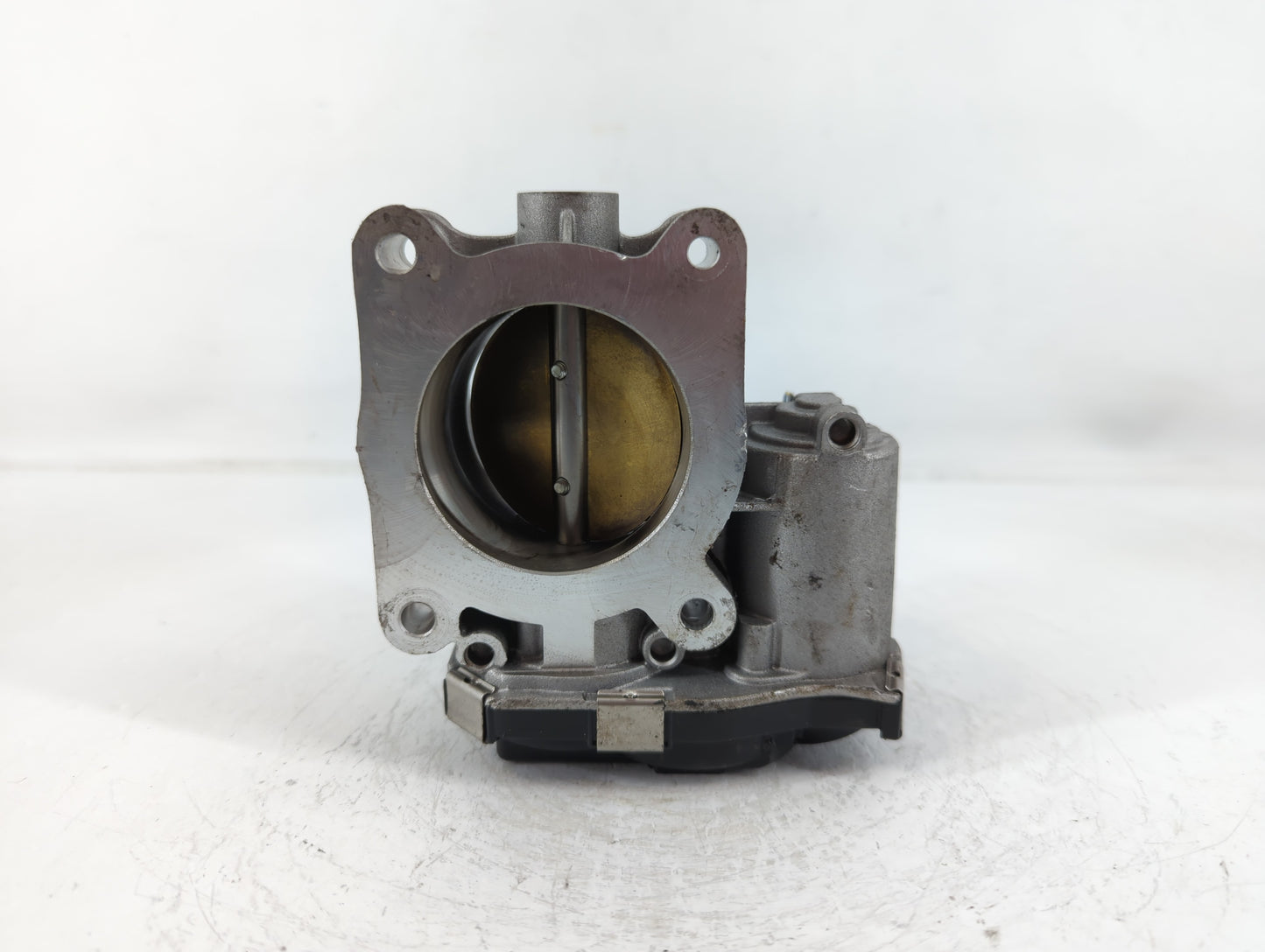 2016-2021 Chevrolet Camaro Throttle Body P/N:12681472AA Fits Fits 2013 2014 2015 2016 2017 2018 2019 2020 2021 OEM Used Auto