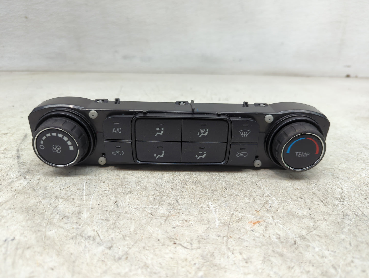 2015-2022 Chevrolet Colorado Climate Control Module Temperature AC/Heater Replacement P/N:84199202 Fits OEM Used Auto Parts 