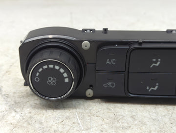 2015-2022 Chevrolet Colorado Climate Control Module Temperature AC/Heater Replacement P/N:84199202 Fits OEM Used Auto Parts