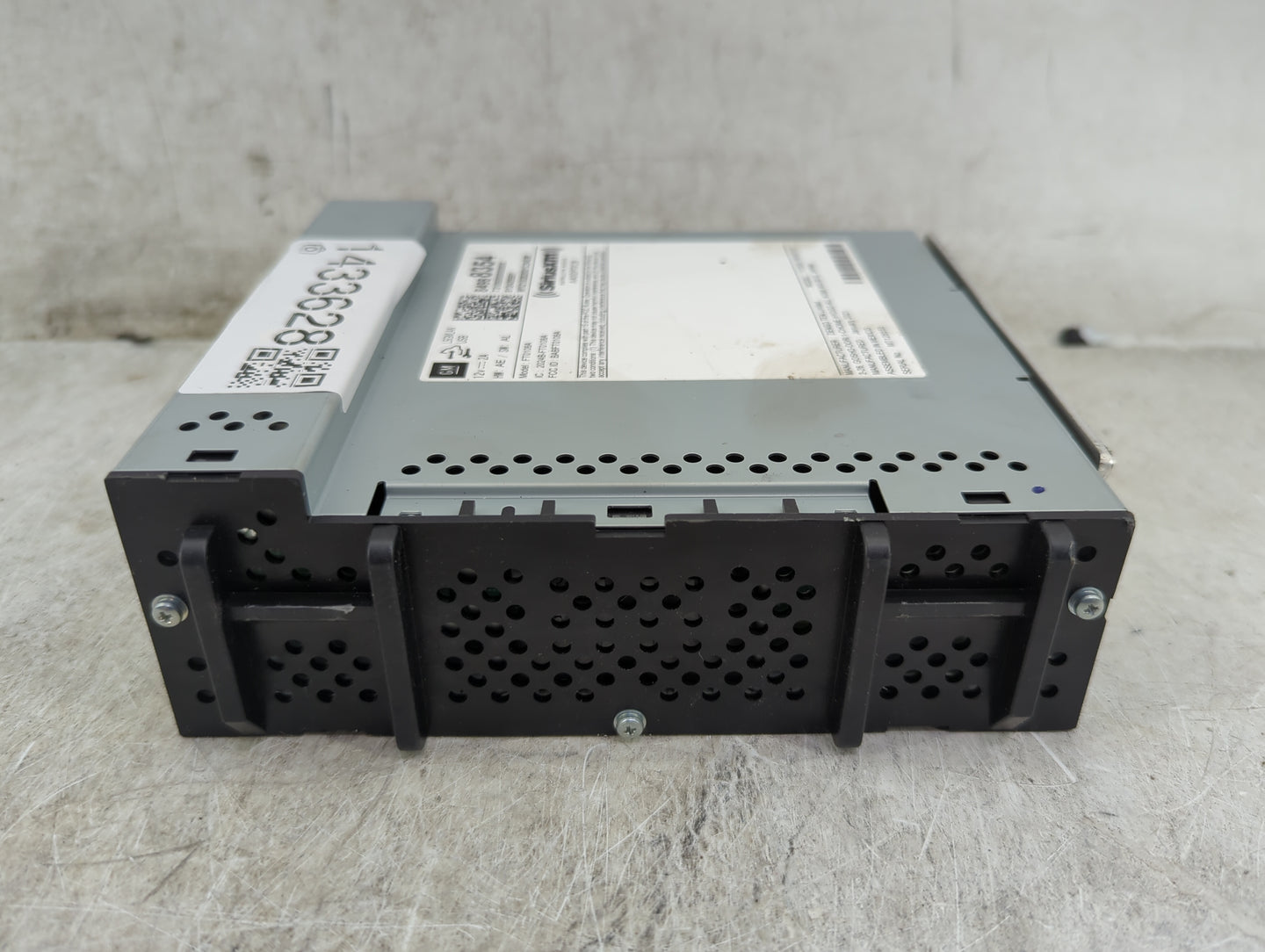 2021 Chevrolet Colorado Radio AM FM Cd Player Receiver Replacement P/N:84988354 111000-7650D101, FT0108A Fits Fits 2020 2022
