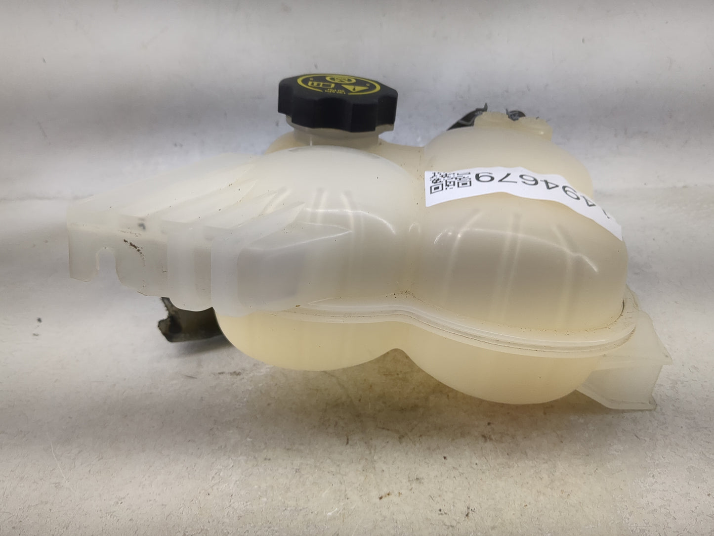 2015 Chevrolet Colorado Radiator Coolant Overflow Expansion Tank Bottle 1494679 - Oemusedautoparts1.com