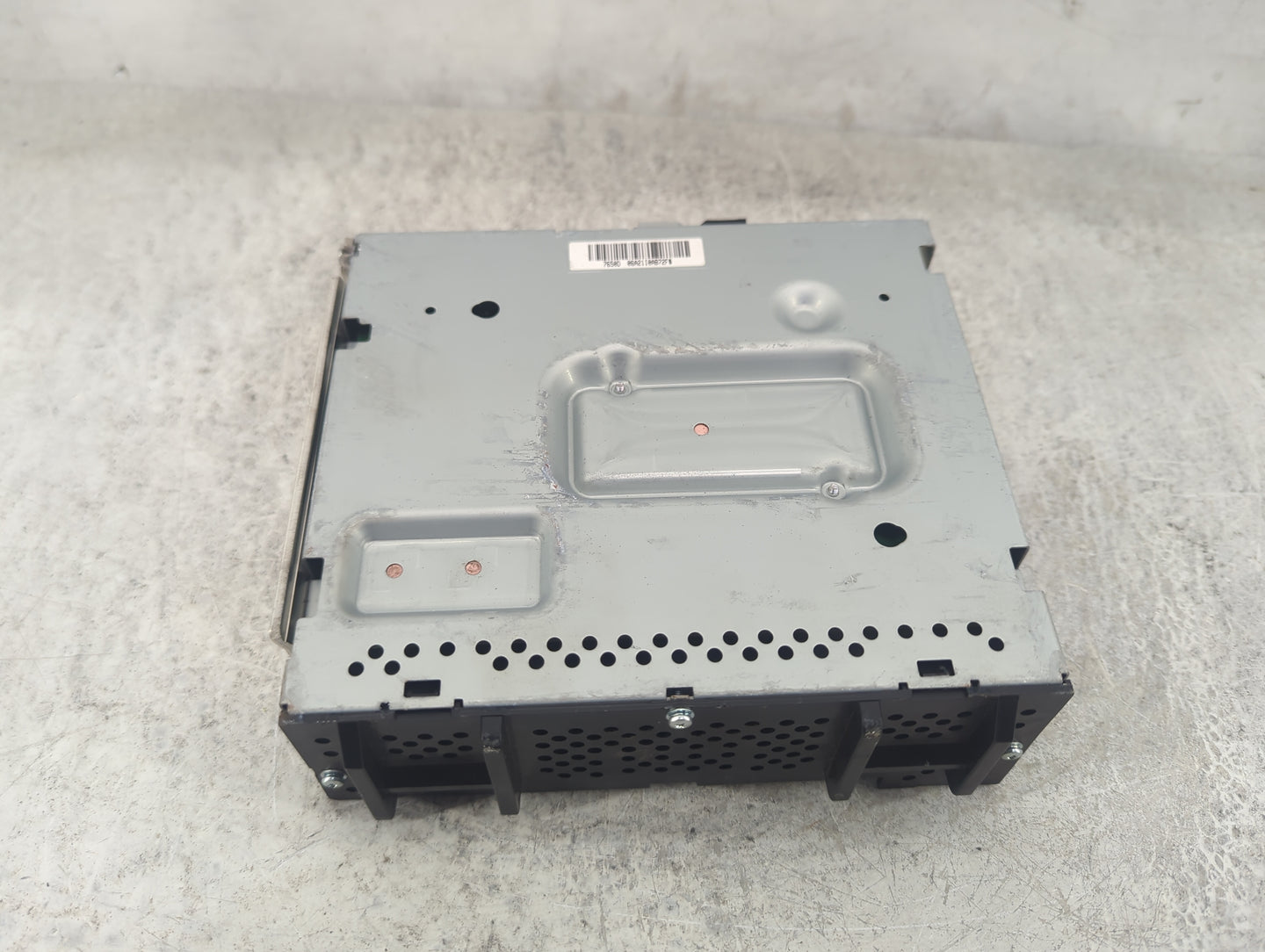2021 Chevrolet Colorado Radio AM FM Cd Player Receiver Replacement P/N:84988354 7310500000000X, 812425551 Fits Fits 2020 202