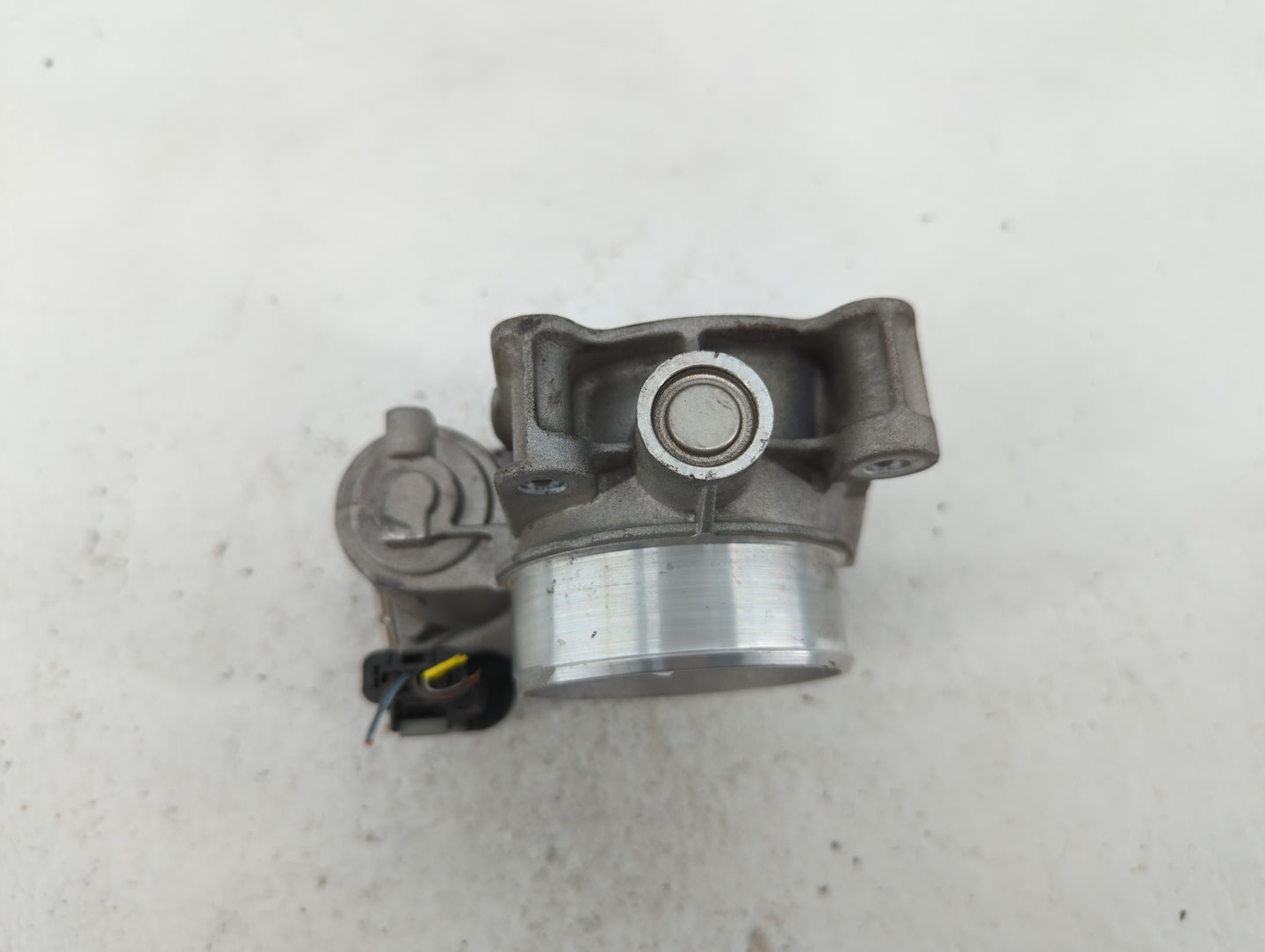 2016-2022 Chevrolet Colorado Throttle Body P/N:12670839AA 12627217DA Fits Fits 2016 2017 2018 2019 2020 2021 2022 OEM Used A