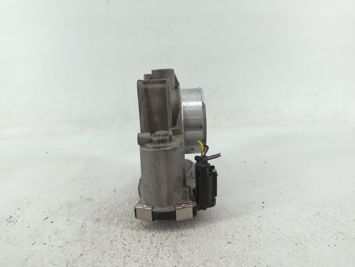 2016-2022 Chevrolet Colorado Throttle Body P/N:12670839AA 12627217DA Fits Fits 2016 2017 2018 2019 2020 2021 2022 OEM Used A