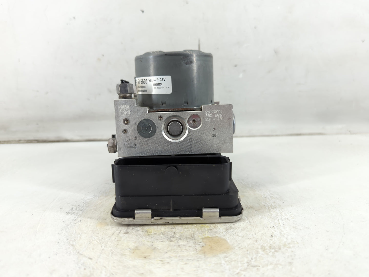 2020-2022 Chevrolet Equinox ABS Pump Control Module Replacement P/N:84875566 Fits Fits 2020 2021 2022 OEM Used Auto Parts - 