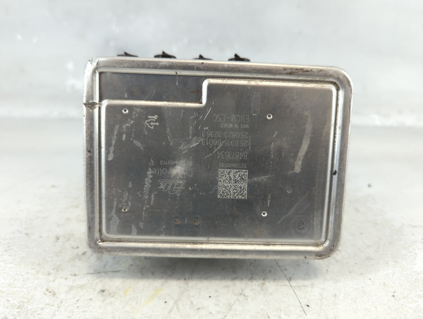 2021 Chevrolet Equinox ABS Pump Control Module Replacement P/N:84875566 Fits OEM Used Auto Parts - Oemusedautoparts1.com