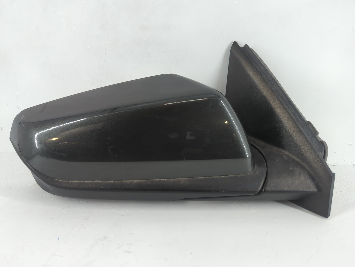 2018-2022 Chevrolet Equinox Passenger Side View Mirror - Right Door Mirror OEM Used - Oemusedautoparts1.com
