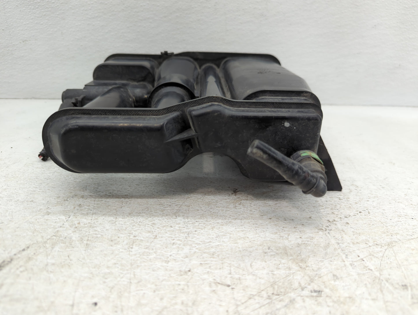2021 Chevrolet Equinox Fuel Vapor Charcoal Canister - Oemusedautoparts1.com