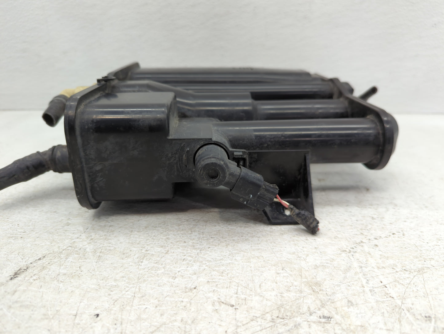 2021 Chevrolet Equinox Fuel Vapor Charcoal Canister - Oemusedautoparts1.com