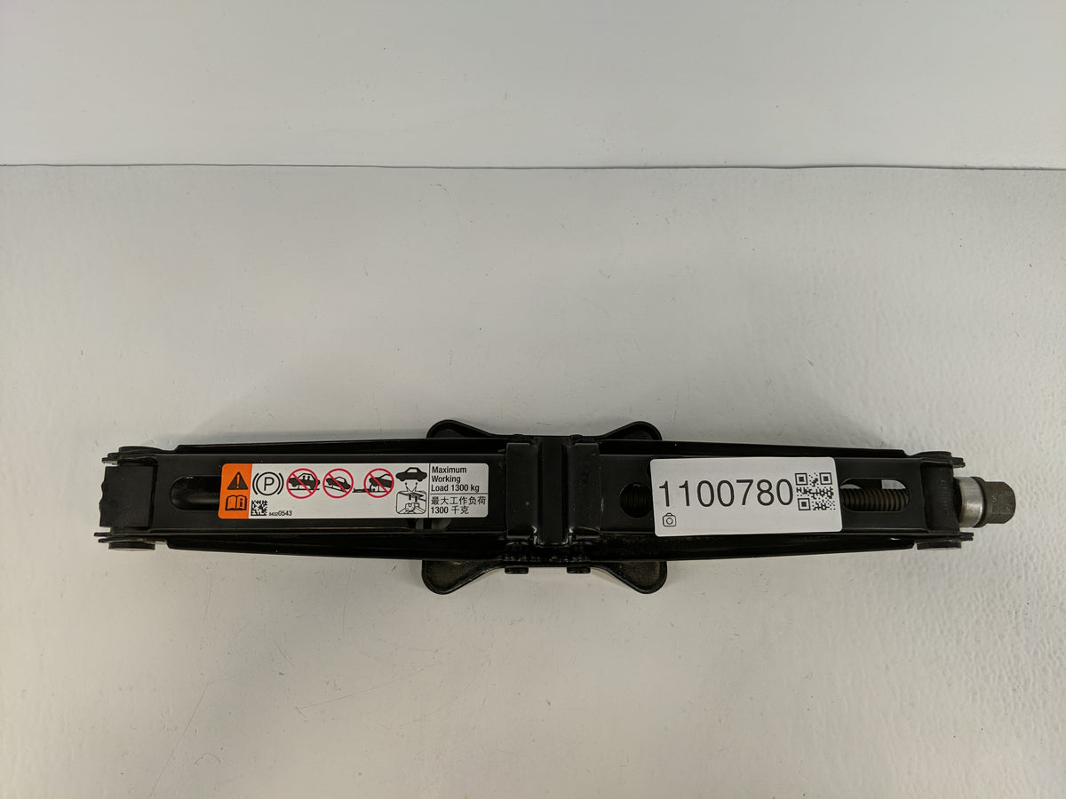 2021 Chevrolet Equinox Spare Scissor Car Jack - Oemusedautoparts1.com