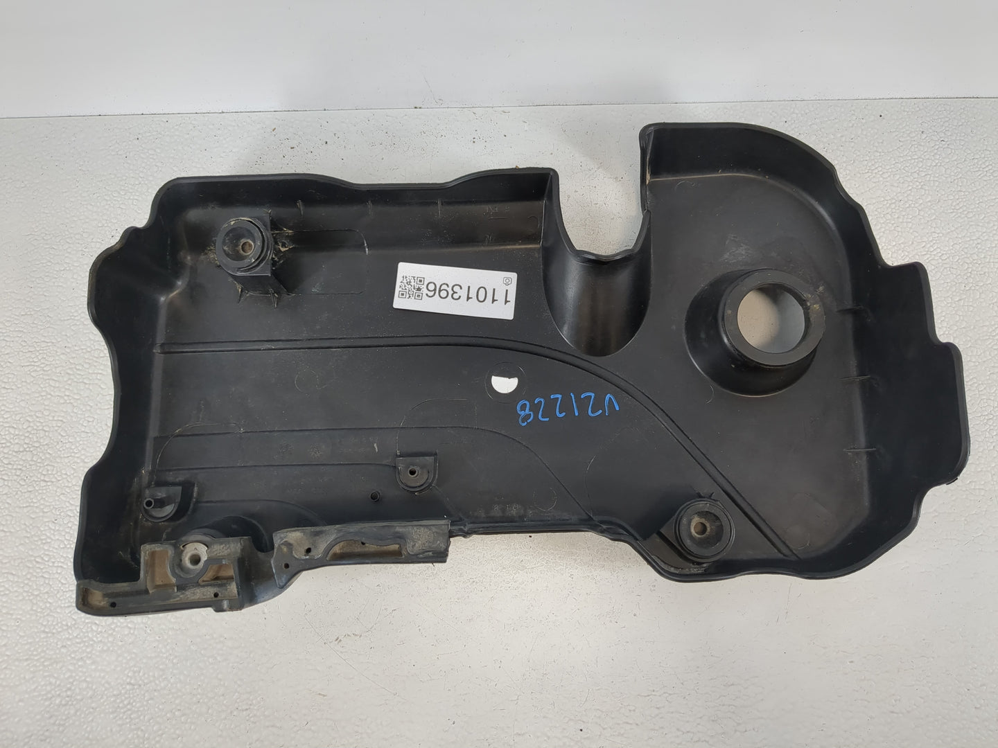2021 Chevrolet Equinox Engine Cover - Oemusedautoparts1.com