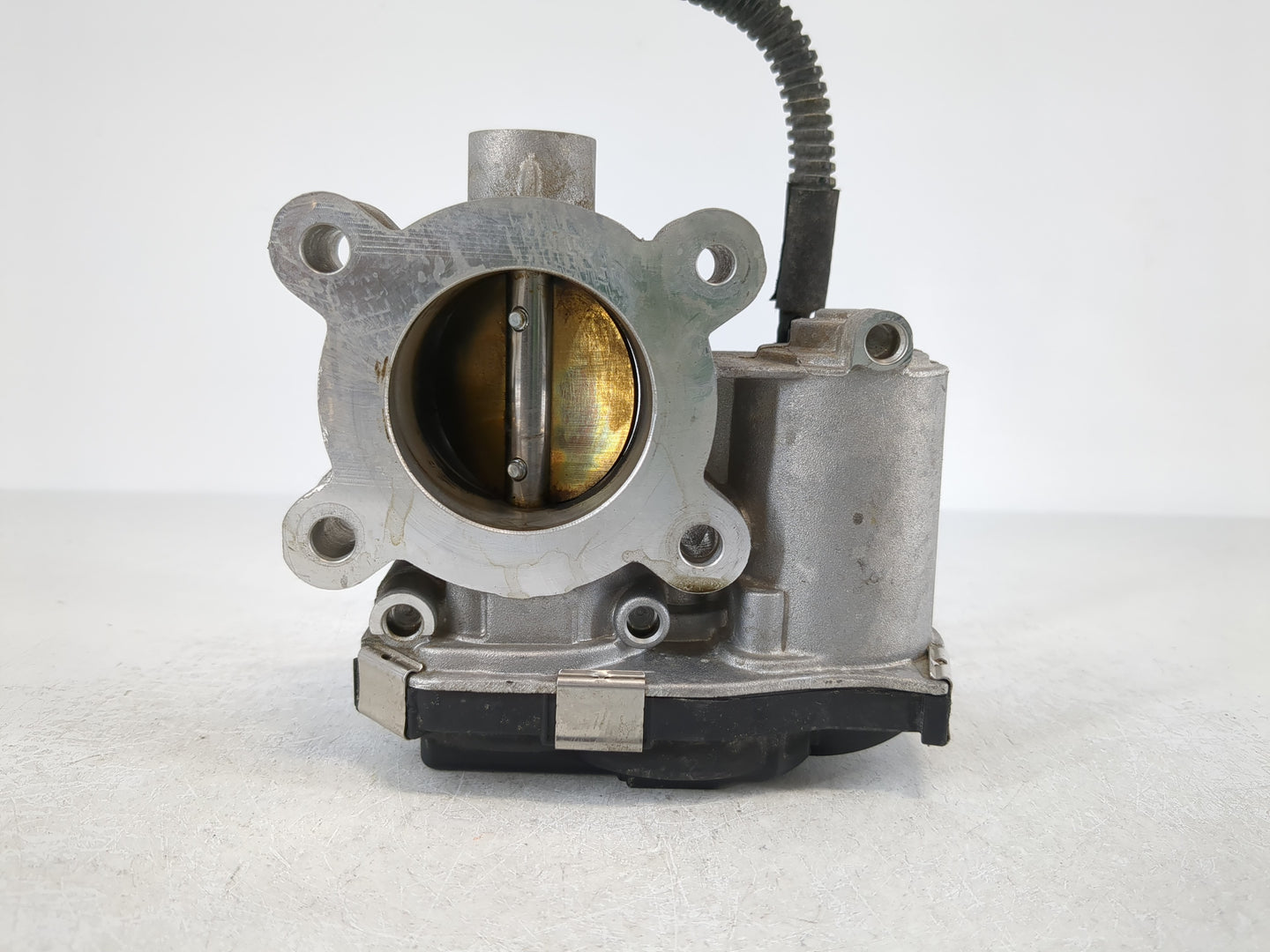 2018-2022 Chevrolet Equinox Throttle Body P/N:12671379AA Fits Fits 2016 2017 2018 2019 2020 2021 2022 OEM Used Auto Parts - 