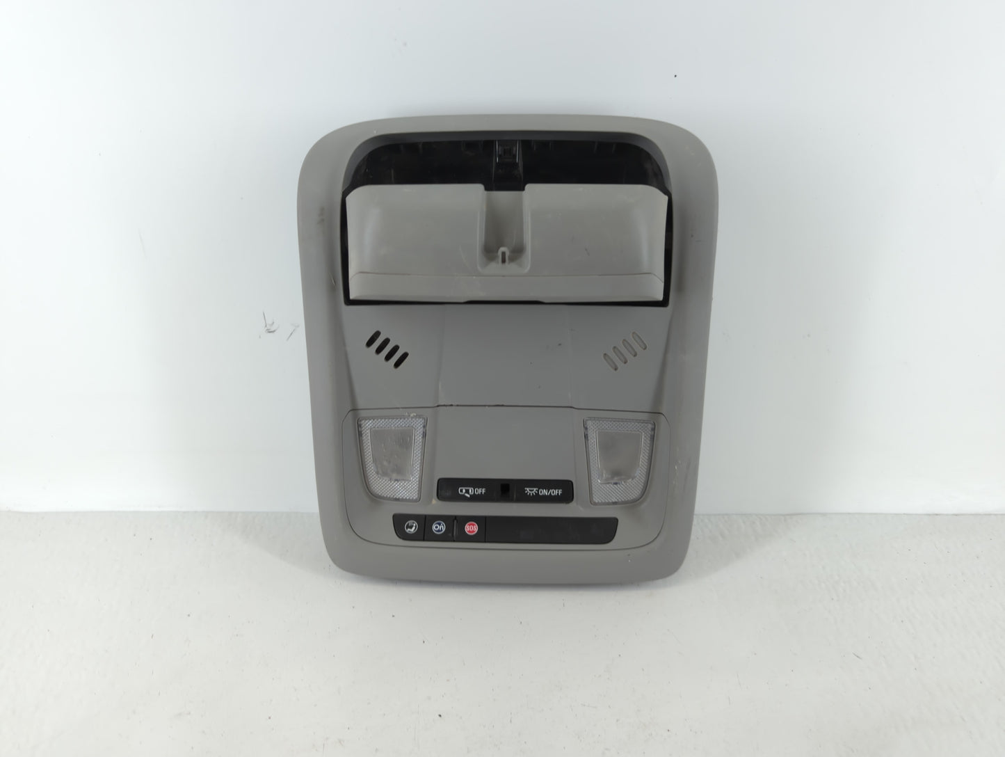 2018-2022 Chevrolet Equinox Overhead Roof Console 1111161 - Oemusedautoparts1.com