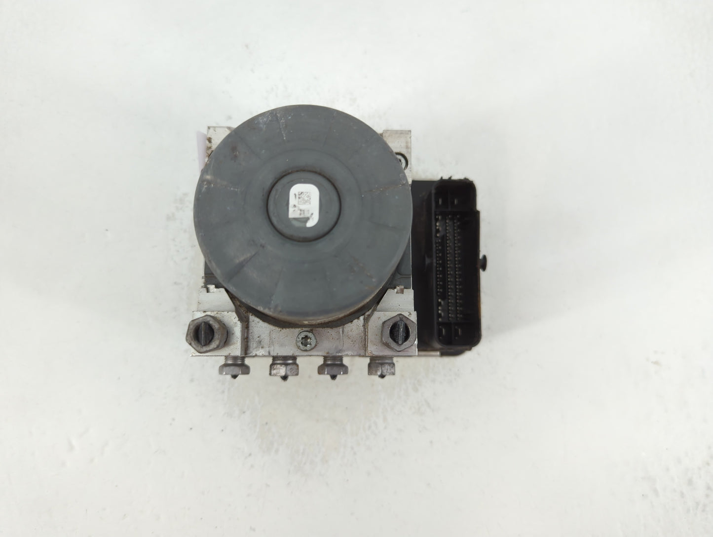 2020-2022 Chevrolet Equinox ABS Pump Control Module Replacement P/N:84875566 Fits Fits 2020 2021 2022 OEM Used Auto Parts - 
