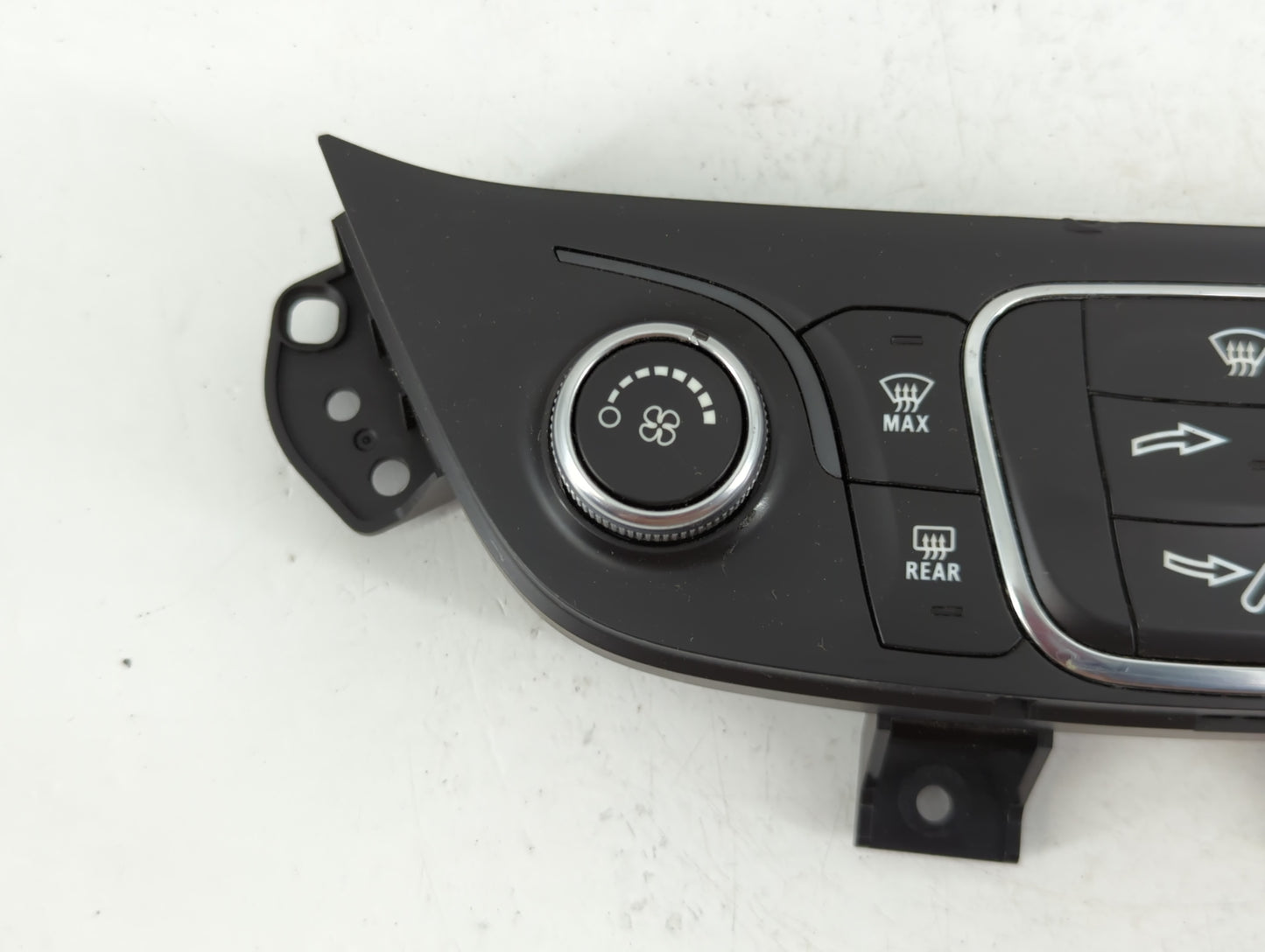 2019-2021 Chevrolet Equinox Climate Control Module Temperature AC/Heater Replacement P/N:84422503 Fits Fits 2019 2020 2021 O