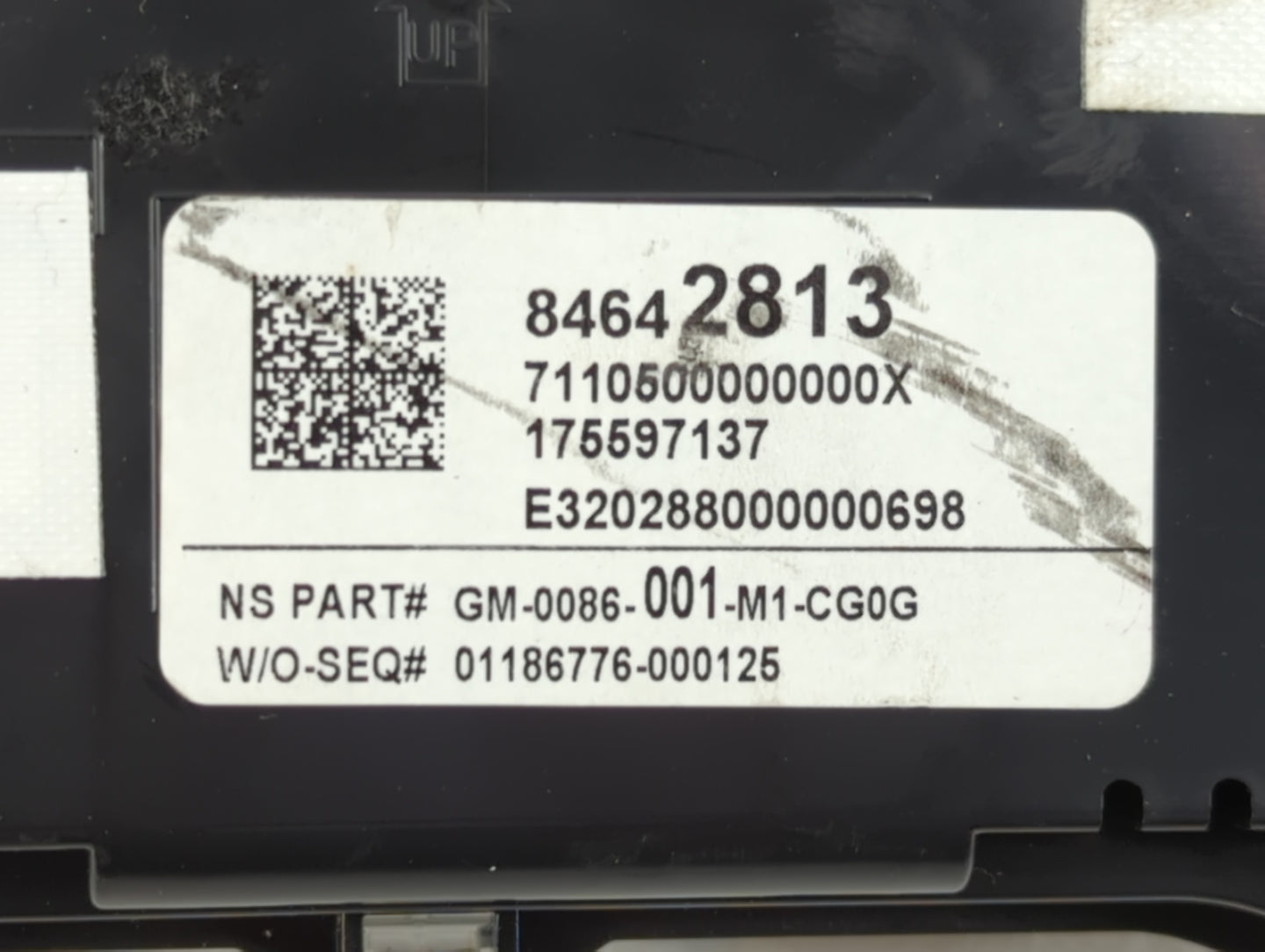 2019-2022 Chevrolet Equinox Instrument Cluster Speedometer Gauges P/N:84642813 Fits Fits 2019 2020 2021 2022 OEM Used Auto P