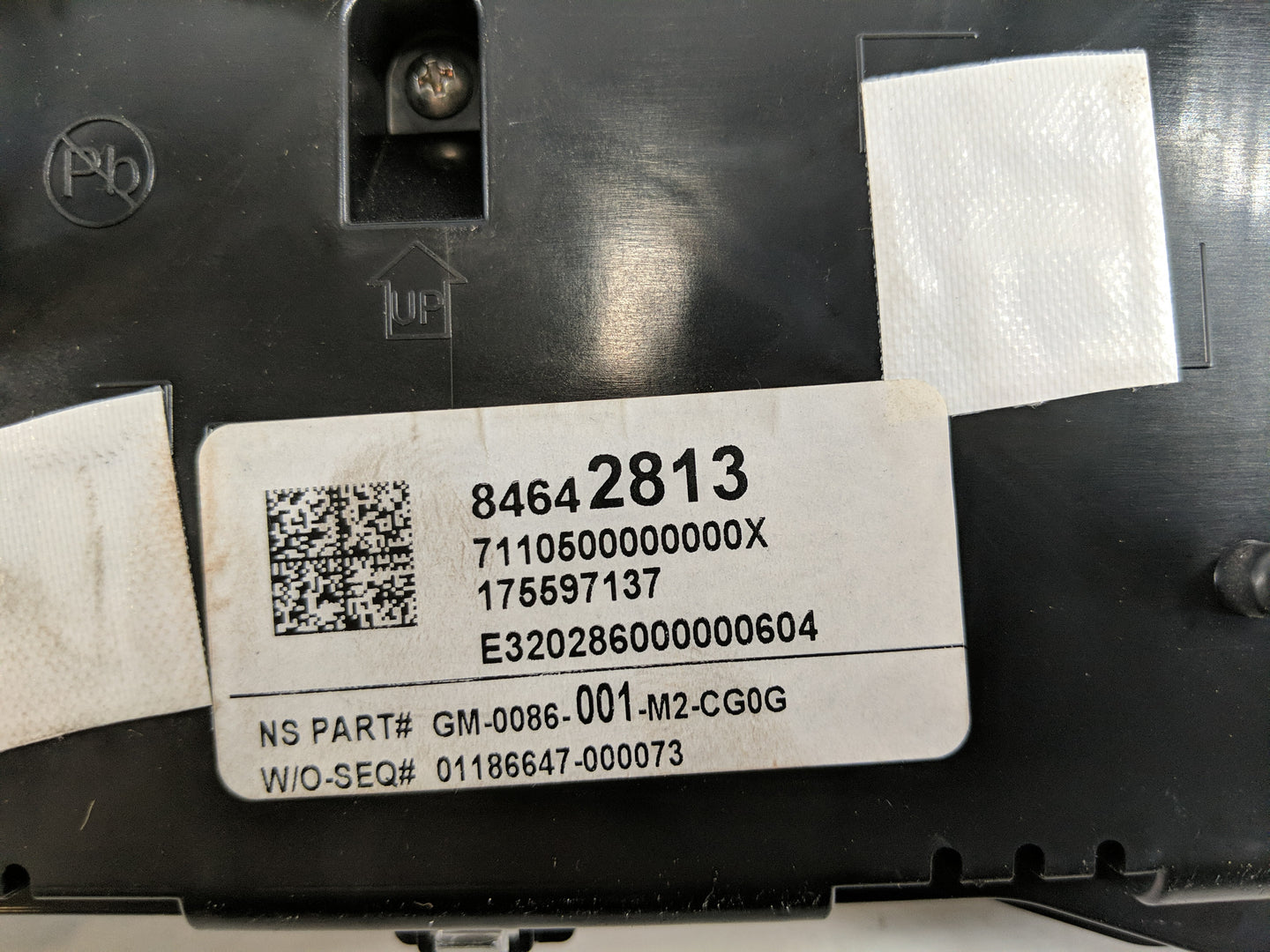 2019-2022 Chevrolet Equinox Instrument Cluster Speedometer Gauges P/N:84642813 Fits Fits 2019 2020 2021 2022 OEM Used Auto P