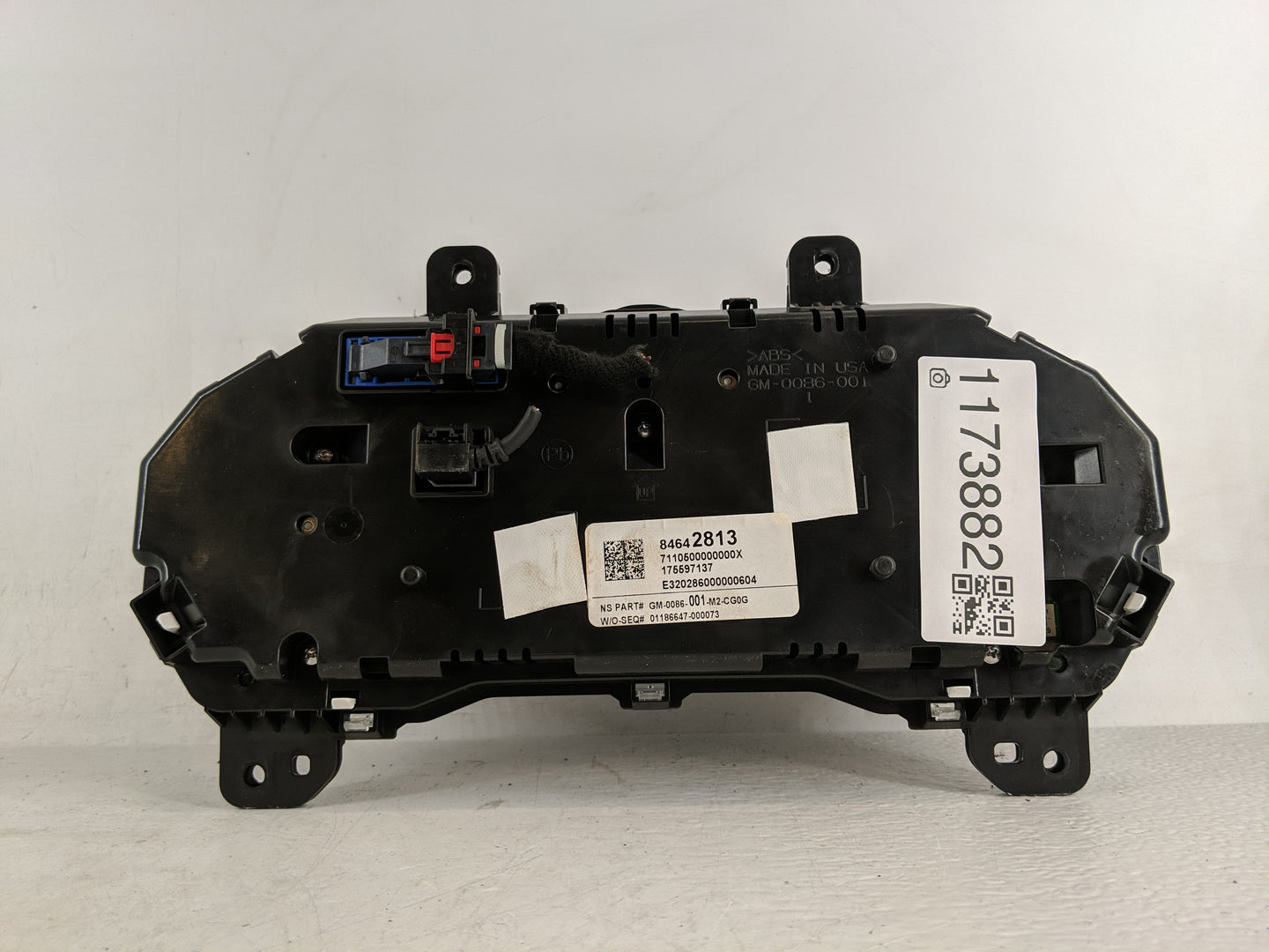 2019-2022 Chevrolet Equinox Instrument Cluster Speedometer Gauges P/N:84642813 Fits Fits 2019 2020 2021 2022 OEM Used Auto P