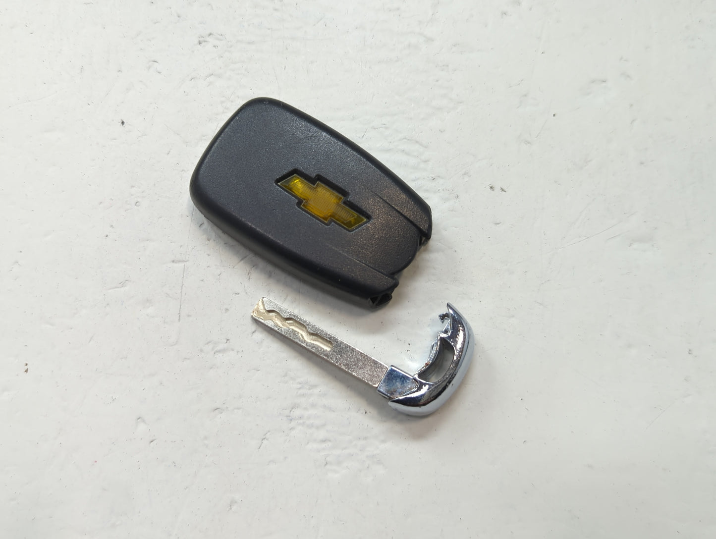Chevrolet Keyless Entry Remote Fob HYQ4AA 13584498 | 13529650 5 buttons - Oemusedautoparts1.com