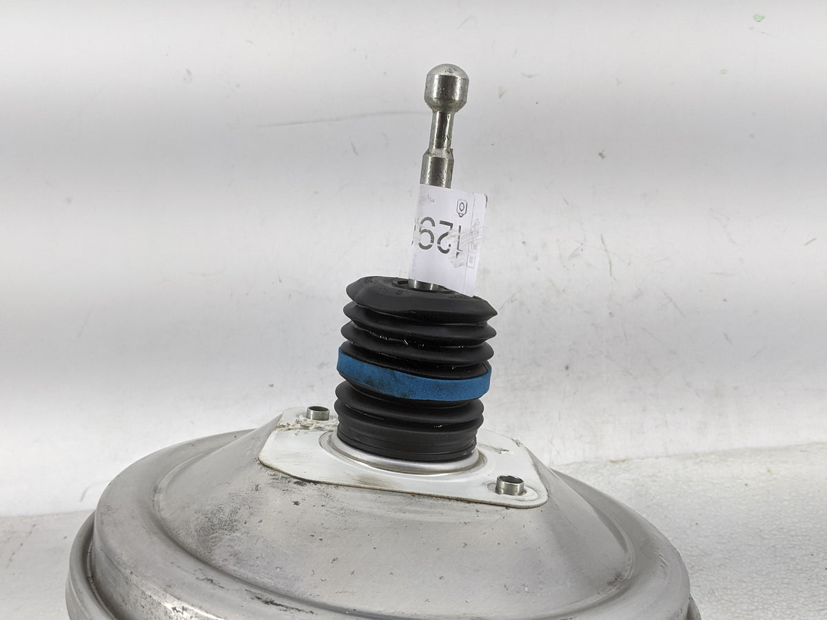 2018-2022 Chevrolet Equinox Power Brake Booster Oem 1290420 - Oemusedautoparts1.com