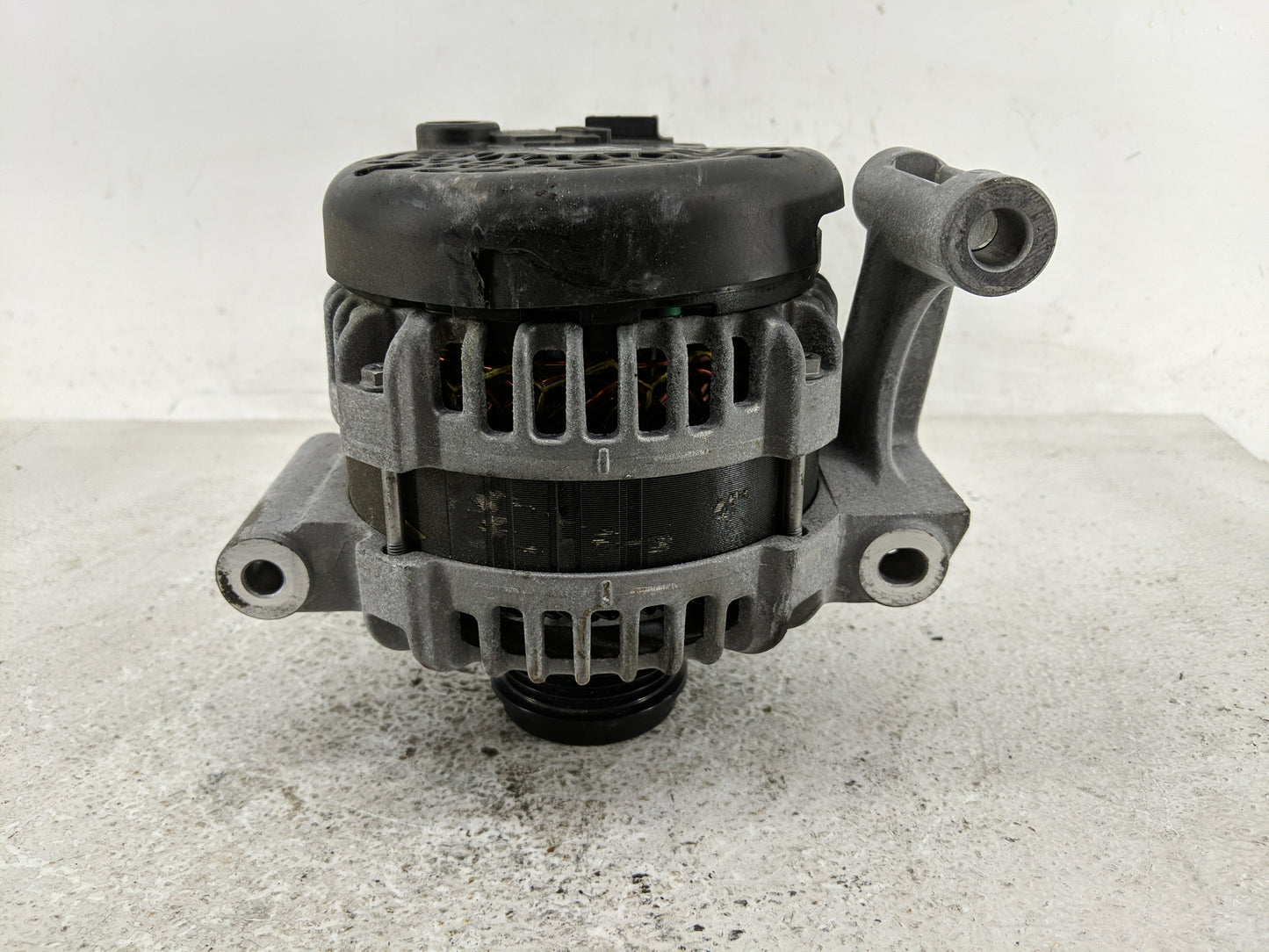 2018-2022 Chevrolet Equinox Alternator Replacement Generator Charging Assembly Engine OEM P/N:0 126 312 191 PL3Q-14V 130A Fi