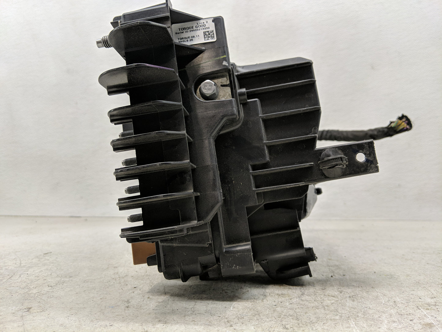 2018-2022 Chevrolet Equinox Fusebox Fuse Box Panel Relay Module P/N:84733372 Fits Fits 2018 2019 2020 2021 2022 OEM Used Aut