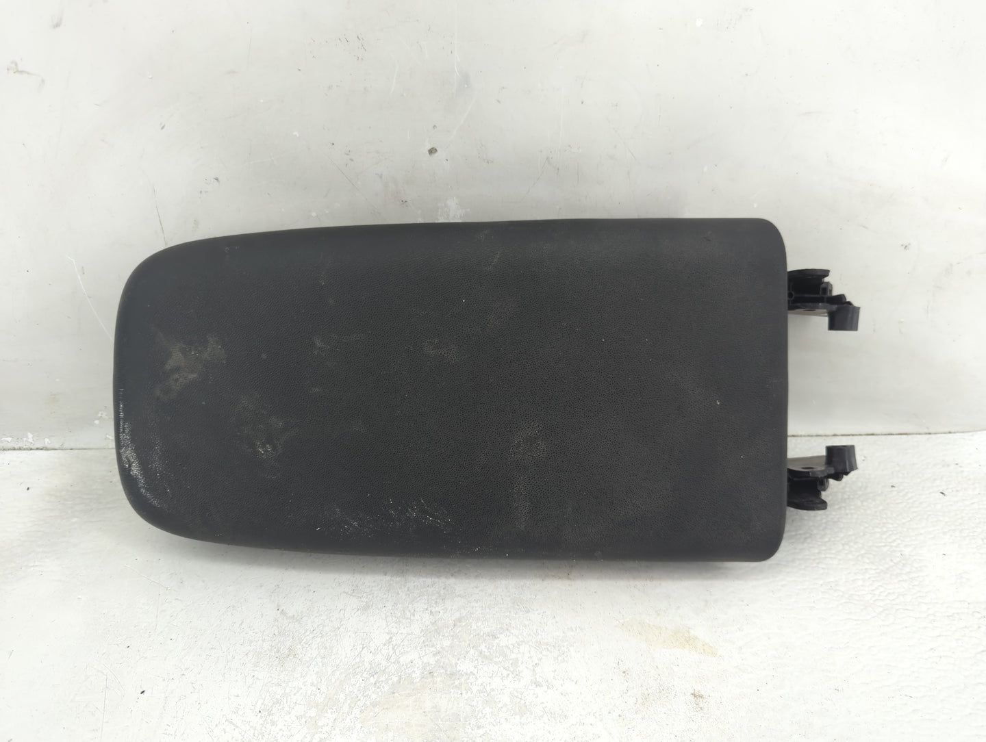 2021 Chevrolet Equinox Center Console Armrest Cover Lid Fits OEM Used Auto Parts - Oemusedautoparts1.com