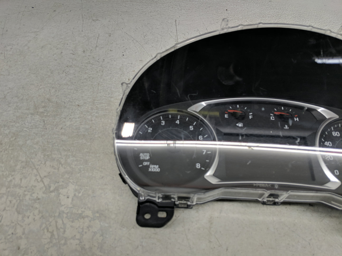 2019-2022 Chevrolet Equinox Instrument Cluster Speedometer Gauges P/N:175597137 84642813 Fits Fits 2019 2020 2021 2022 OEM U