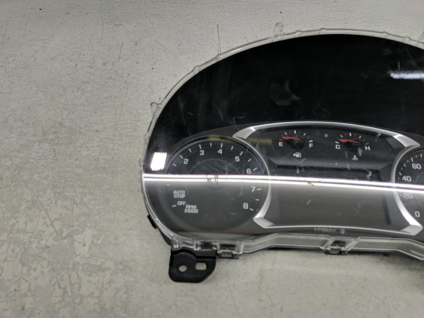 2019-2022 Chevrolet Equinox Instrument Cluster Speedometer Gauges P/N:175597137 84642813 Fits Fits 2019 2020 2021 2022 OEM U