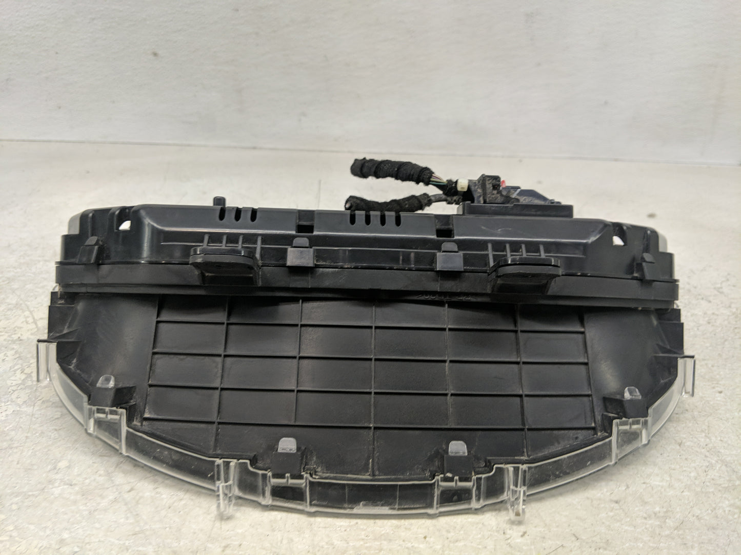2019-2022 Chevrolet Equinox Instrument Cluster Speedometer Gauges P/N:175597137 84642813 Fits Fits 2019 2020 2021 2022 OEM U