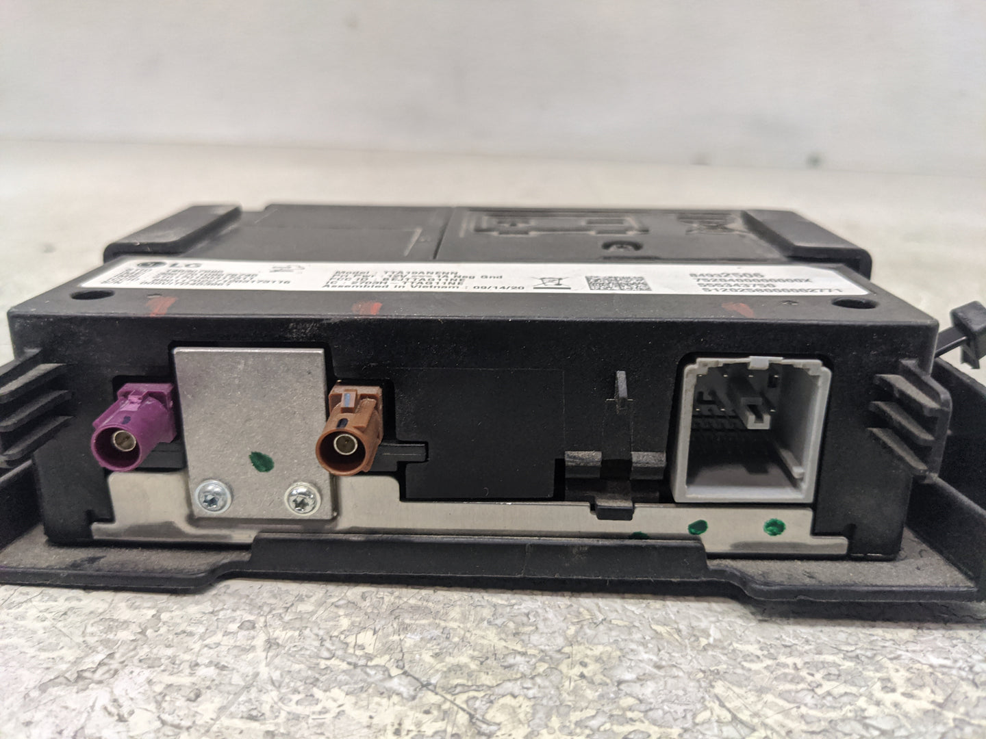 2020-2022 Chevrolet Equinox Telematics Control Module 84932506 - Oemusedautoparts1.com