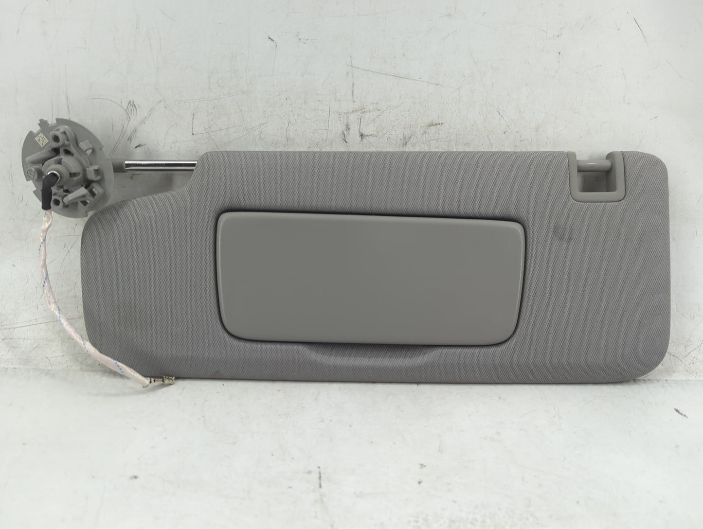 2020-2022 Chevrolet Equinox Sun Visor Shade Replacement Driver Left Mirror Fits Fits 2020 2021 2022 OEM Used Auto Parts - Oe